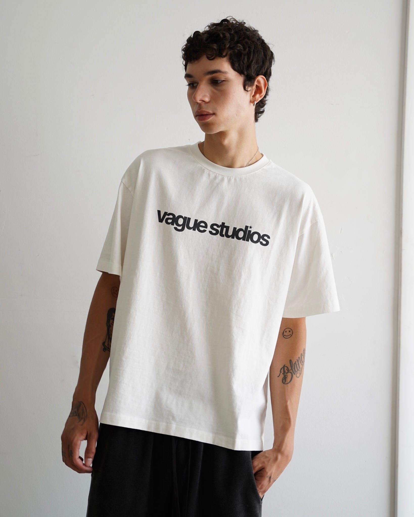 STUDIO TEE [WHITE]